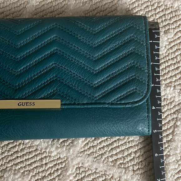 Envelope Clutch - Picture 5 of 6